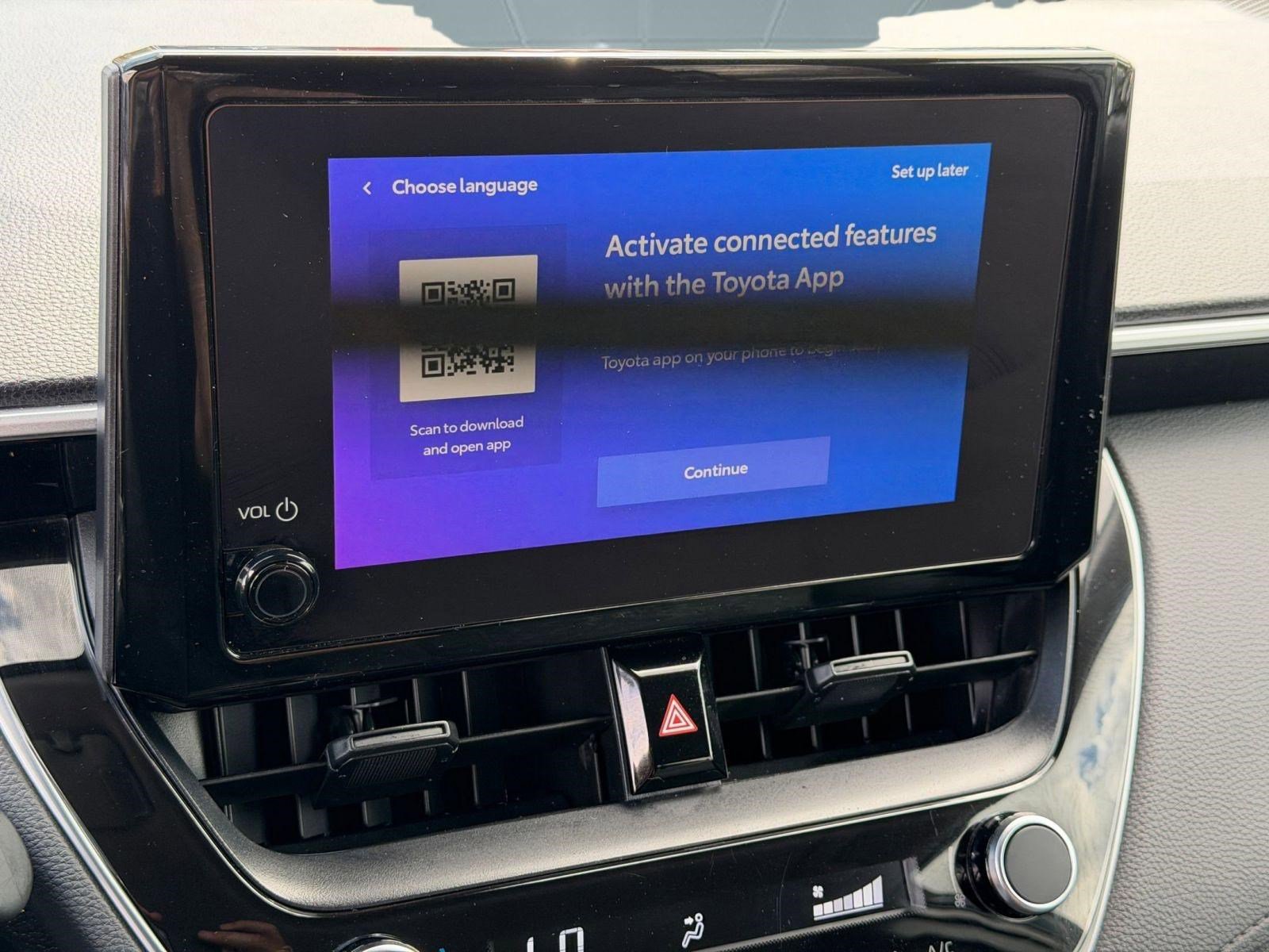 Used 2025 Toyota Corolla Cross LE image 22