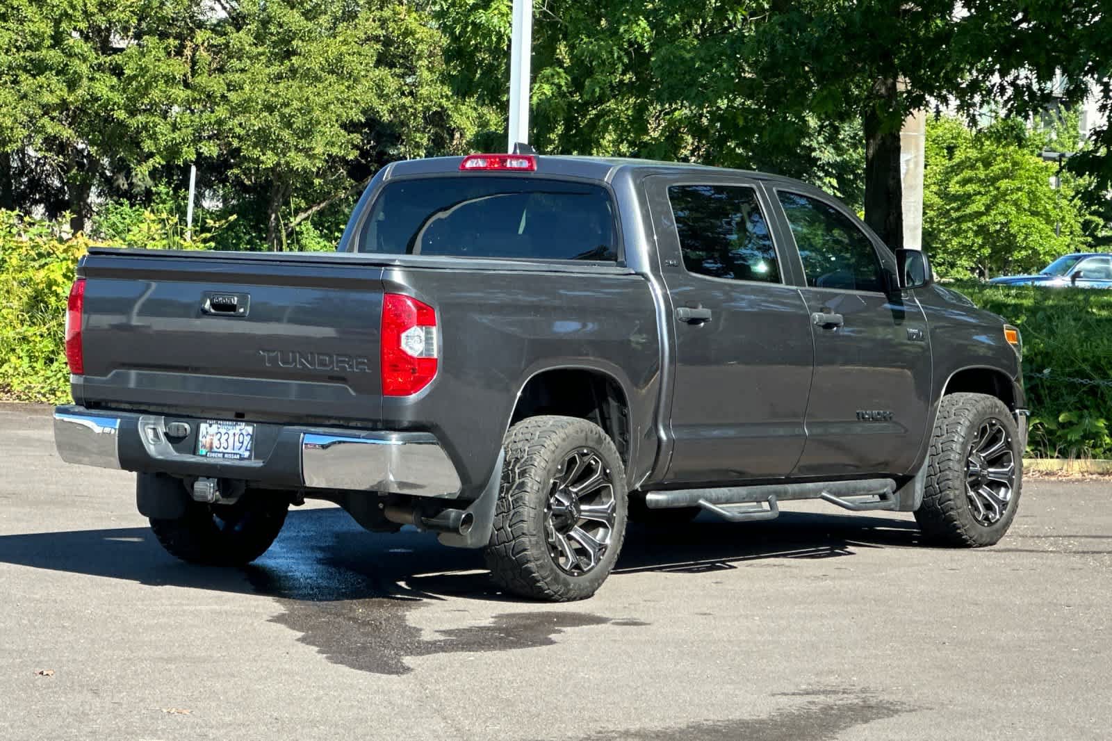 Used 2020 Toyota Tundra SR5 w/ SR5 Upgrade Package RWD image 2