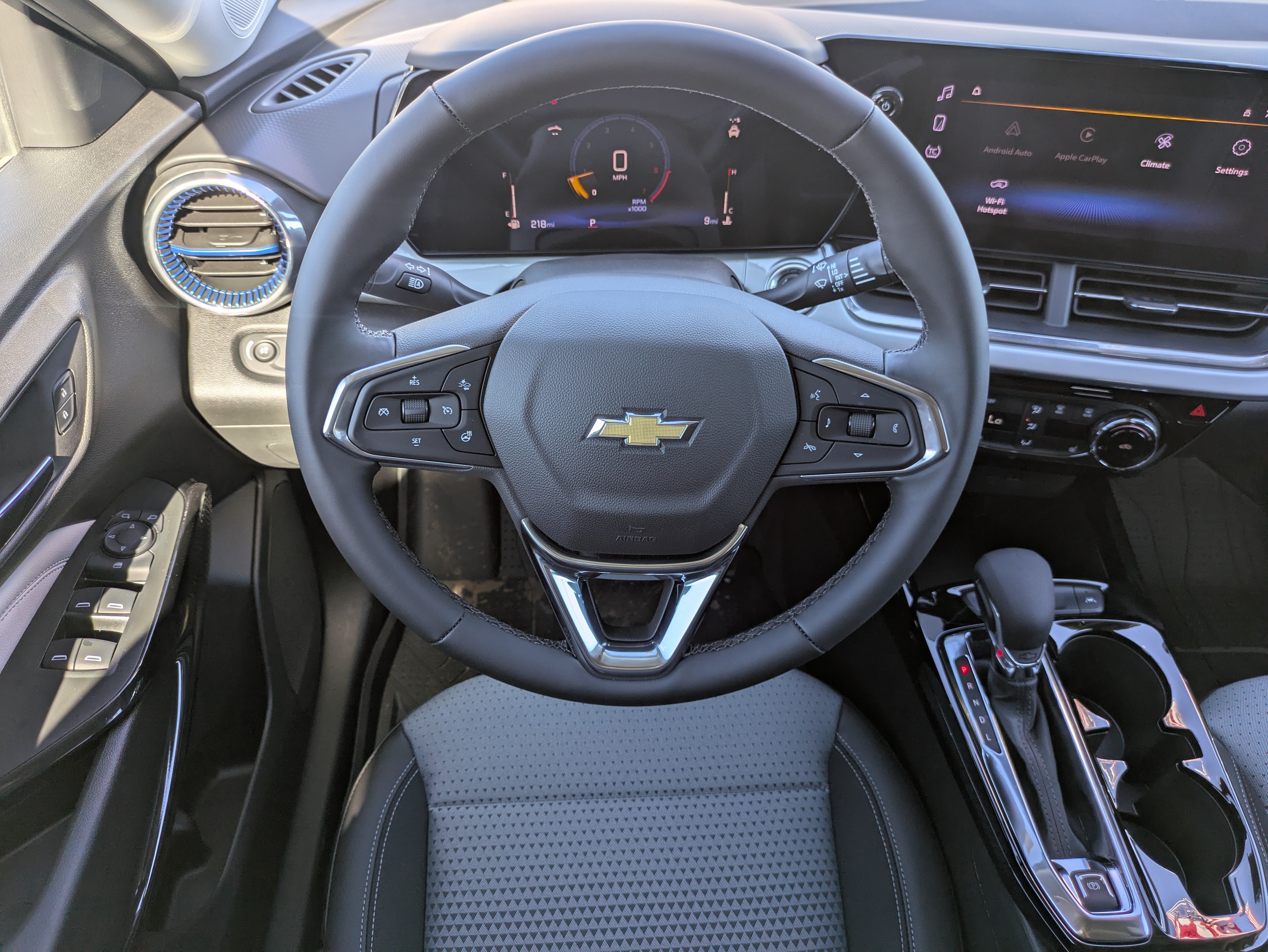 New 2026 Chevrolet Trax LT w/ Driver Confidence Package FWD image 4