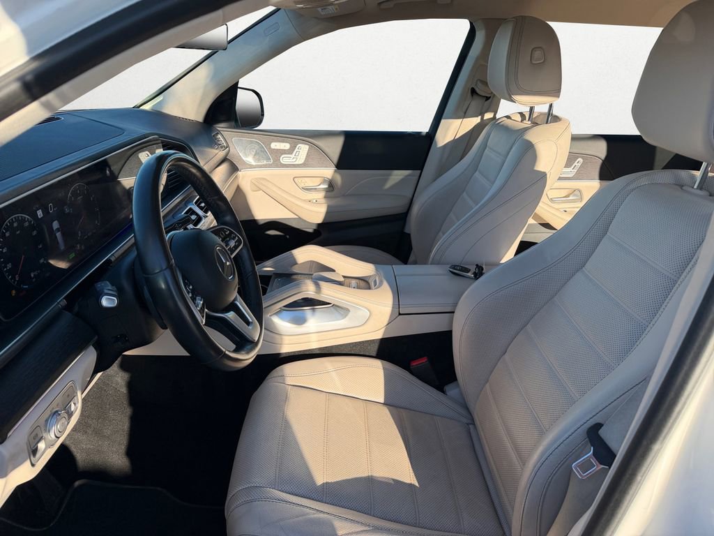 Used 2022 Mercedes-Benz GLS 450 4MATIC image 10