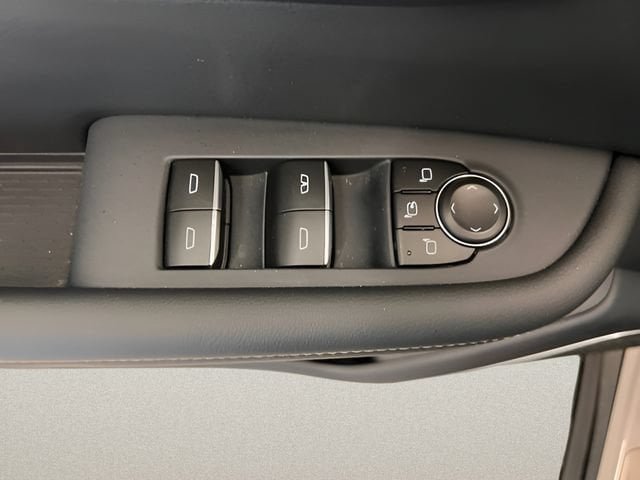 Certified 2026 Buick Enclave Sport Touring AWD/4WD image 18