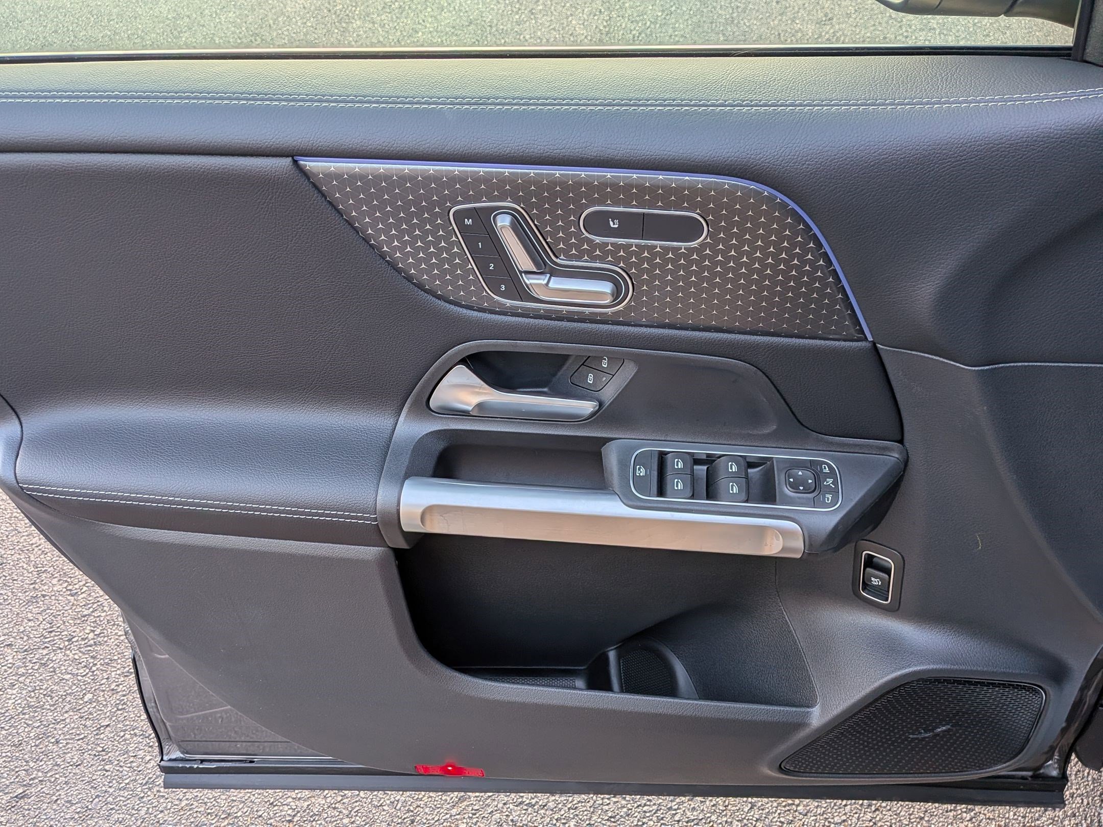 New 2026 Mercedes-Benz GLB 250 image 14