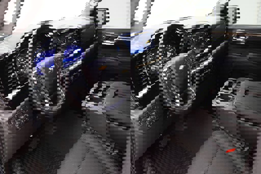 Used 2023 Chevrolet Silverado 1500 LT image 17