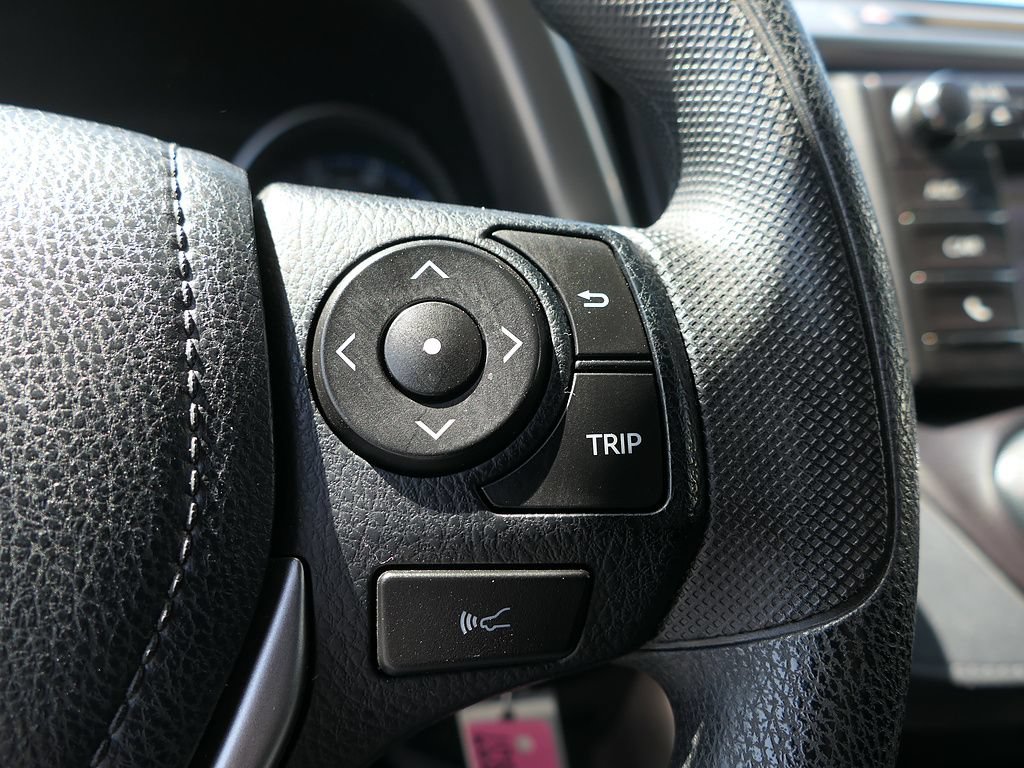 Used 2018 Toyota RAV4 LE w/ All Weather Liner Package FWD image 15