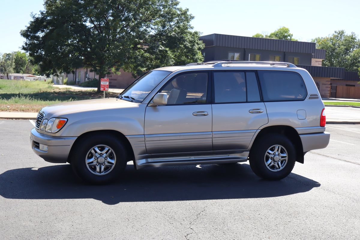 Used 2001 Lexus LX 470 4WD image 11