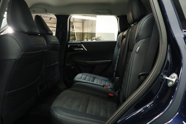 New 2026 Mitsubishi Outlander FWD image 23
