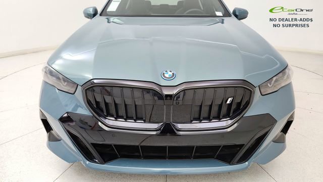 Used 2026 BMW i5 eDrive40 image 8