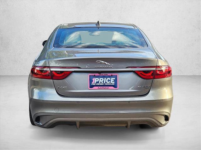 Used 2022 Jaguar XF R-Dynamic SE image 7