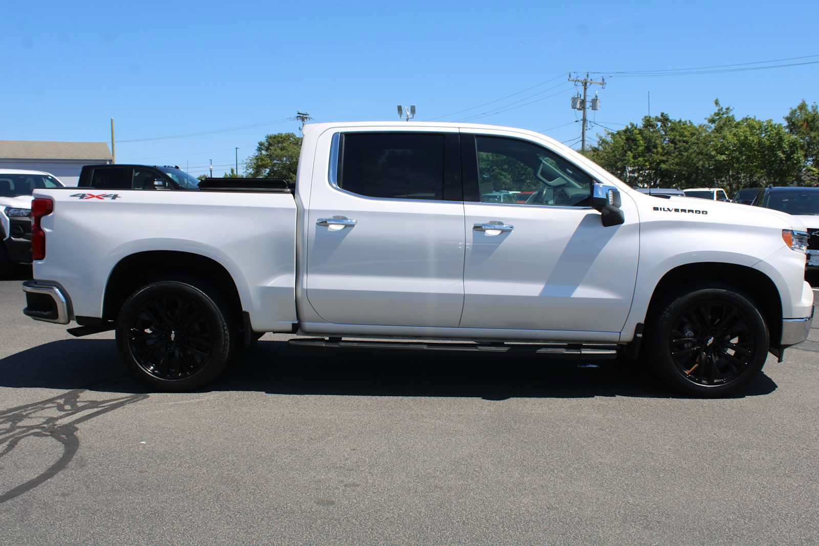 Certified 2022 Chevrolet Silverado 1500 LTZ AWD/4WD image 8