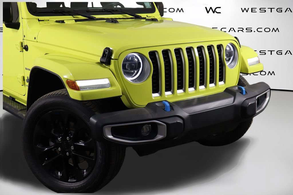Used 2023 Jeep Wrangler Unlimited Sahara w/ Cold Weather Group AWD/4WD image 48