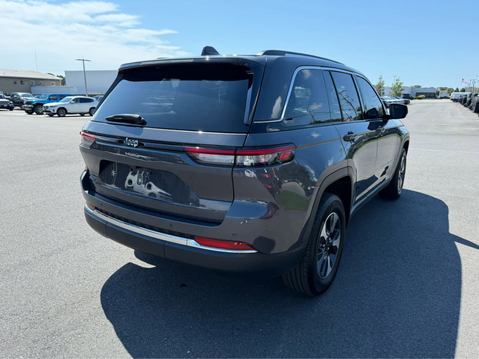 Used 2024 Jeep Grand Cherokee Limited 4xe image 9