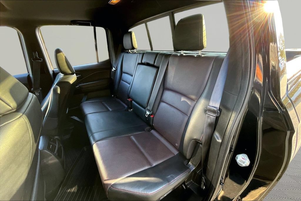 Used 2023 Honda Ridgeline Black Edition image 18