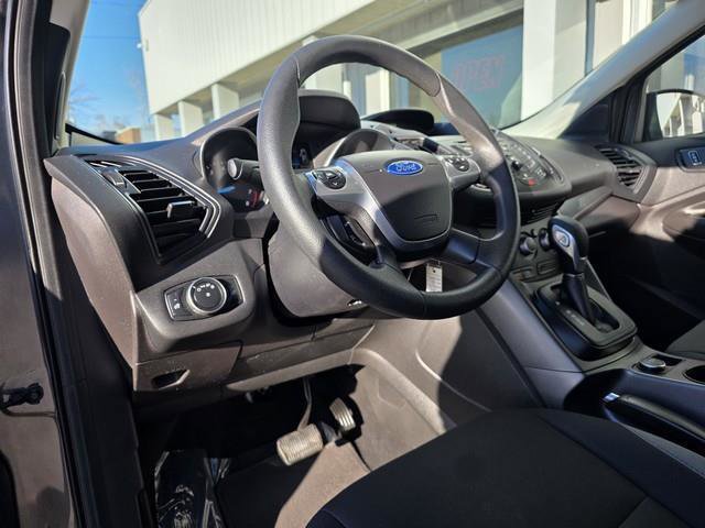 Used 2016 Ford Escape S FWD image 9