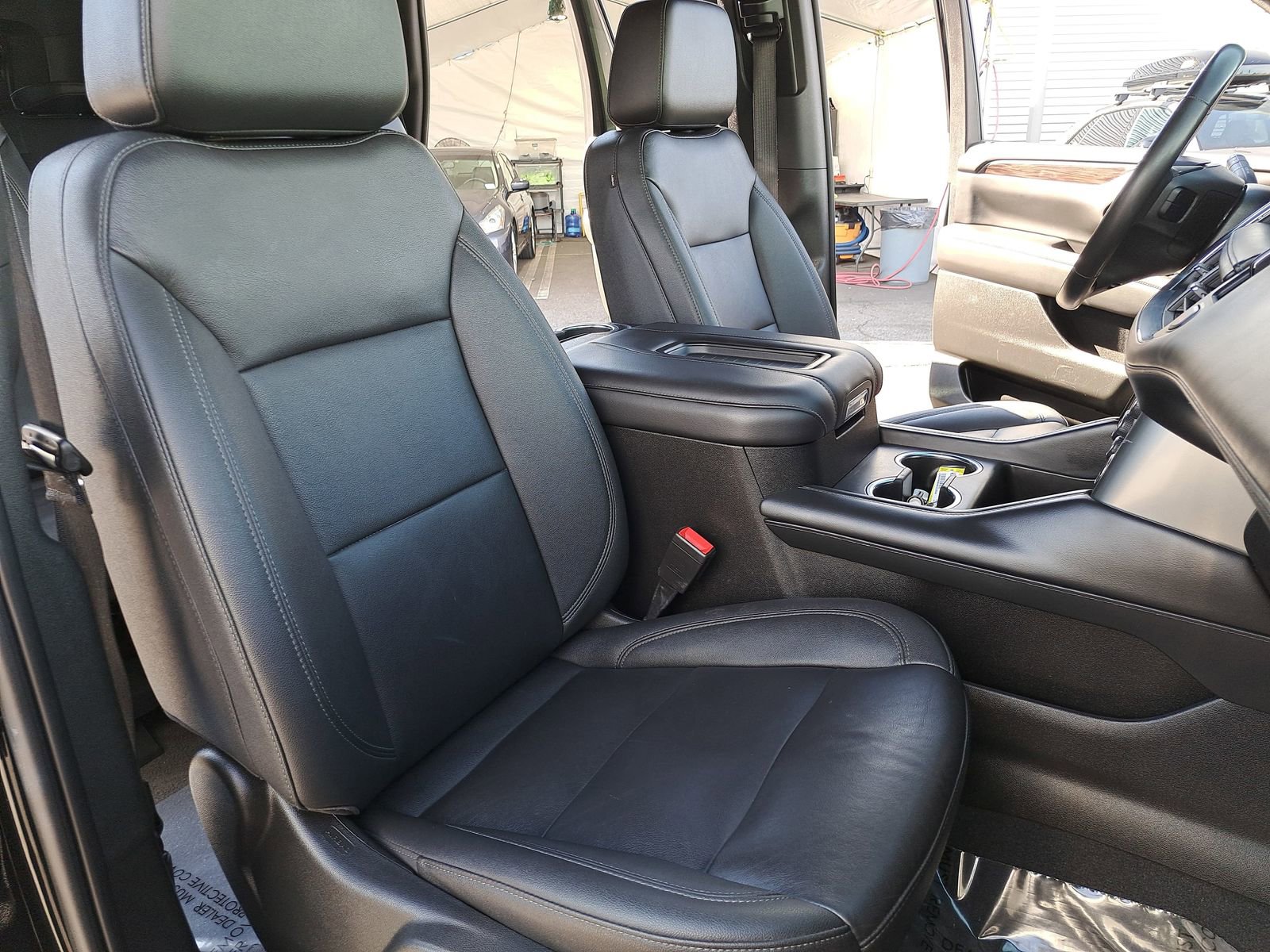 Used 2022 Chevrolet Tahoe LT w/ Luxury Package image 10