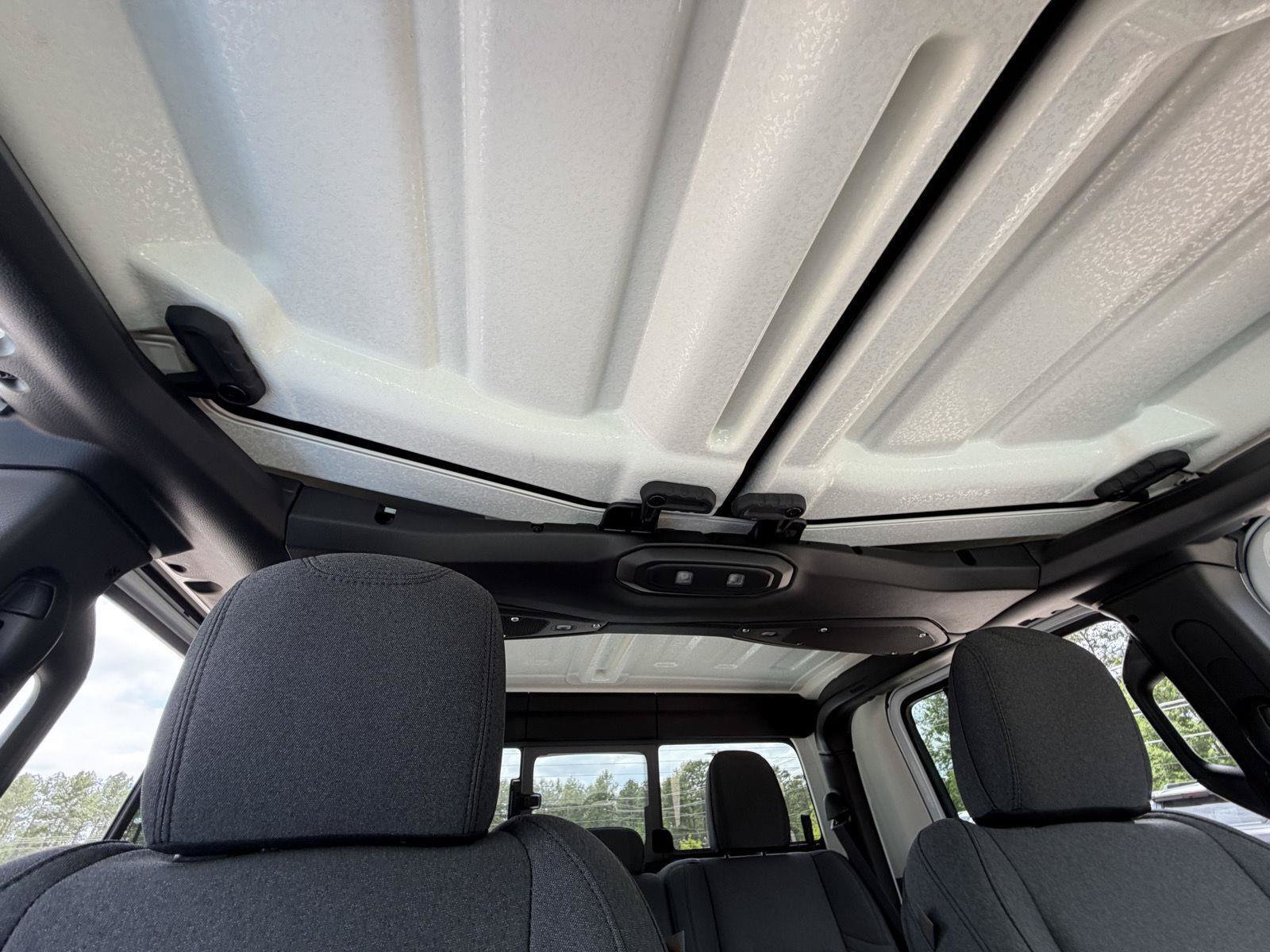 New 2026 Jeep Gladiator Sport AWD/4WD image 24