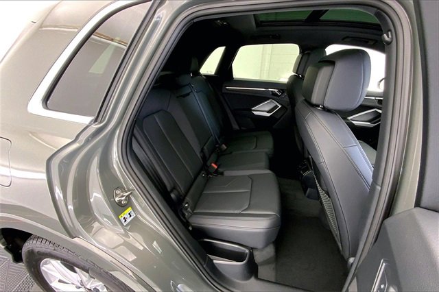 New 2025 Audi Q3 2.0T Premium image 10