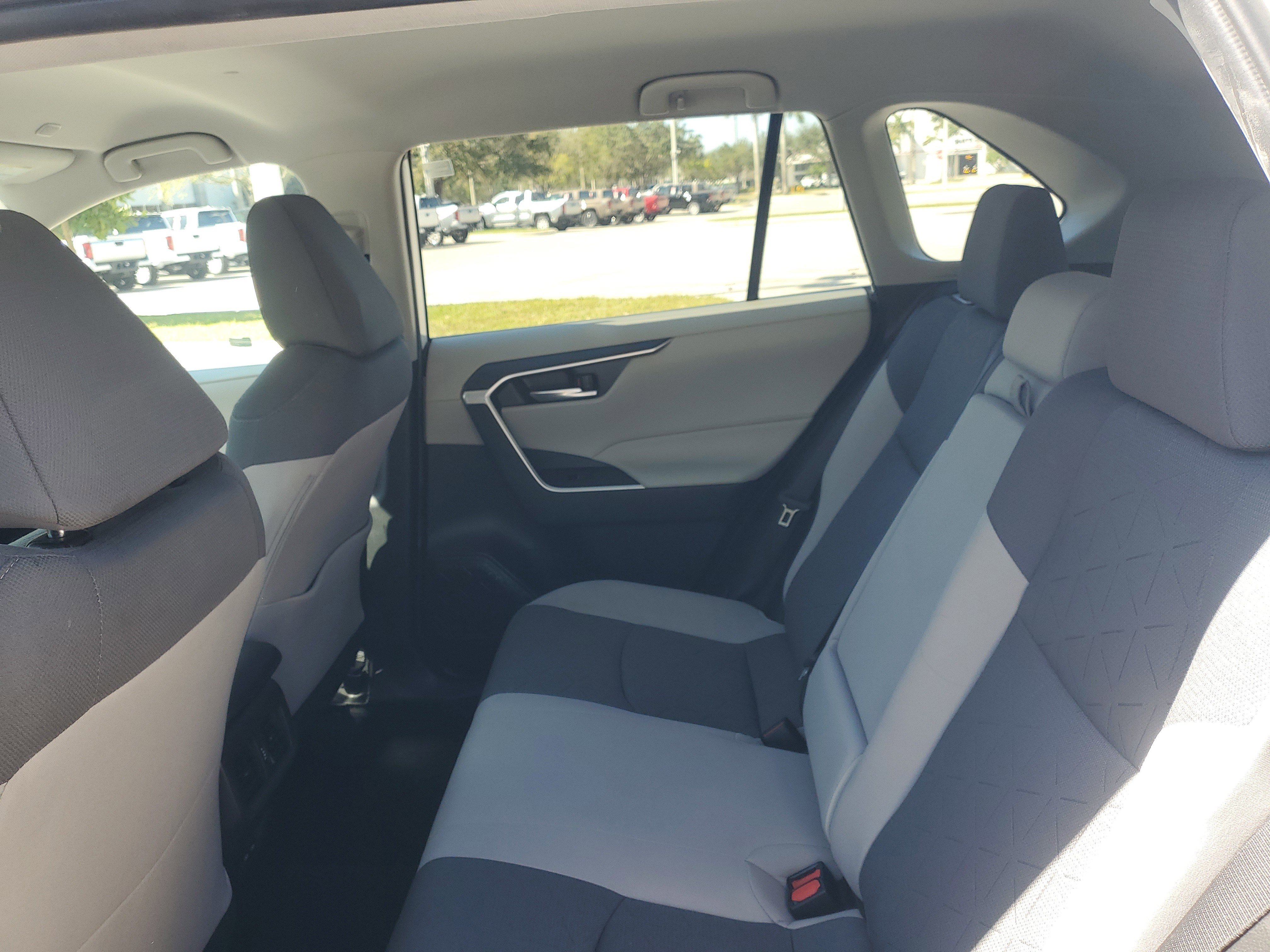 Used 2024 Toyota RAV4 XLE image 10