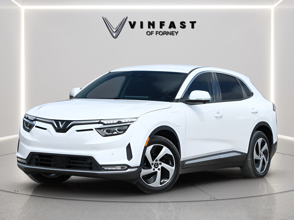 New 2025 VinFast VF 8 Eco