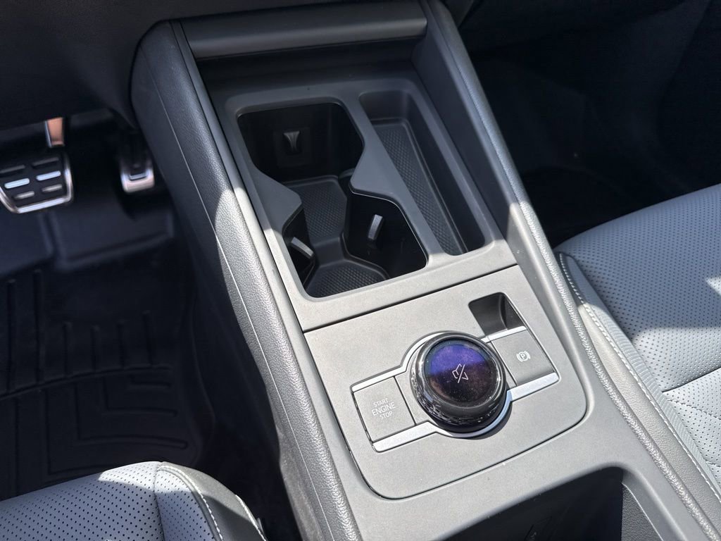 Certified 2026 Volkswagen Tiguan SE R-Line image 24