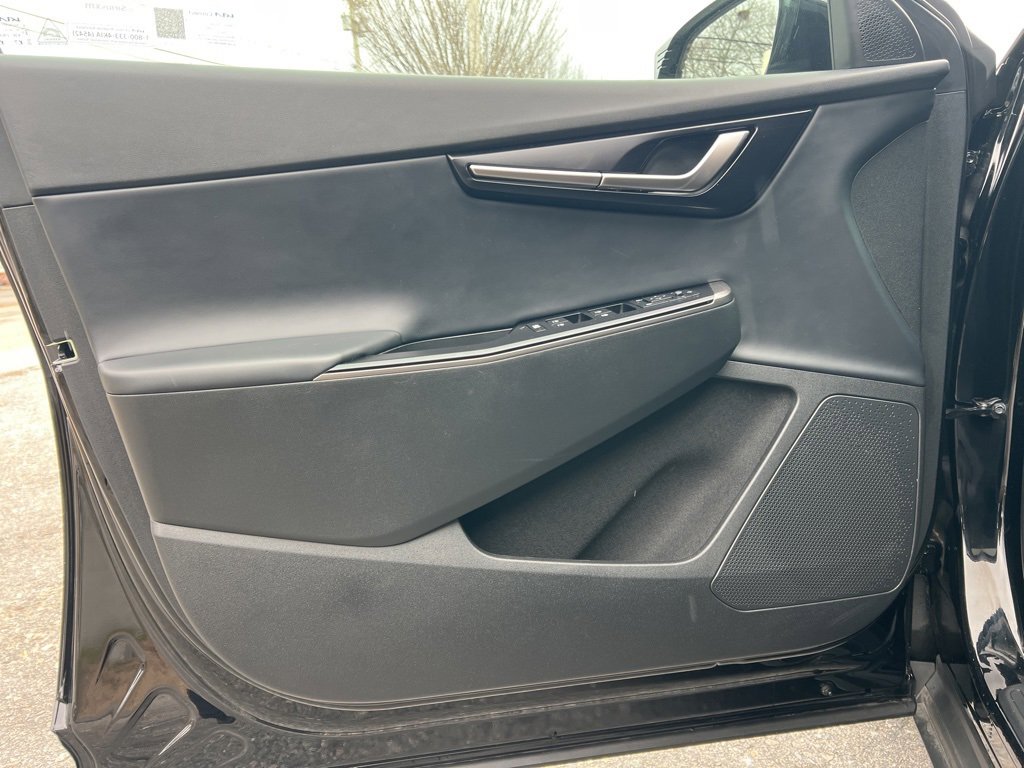 Certified 2025 Kia EV6 Light image 10