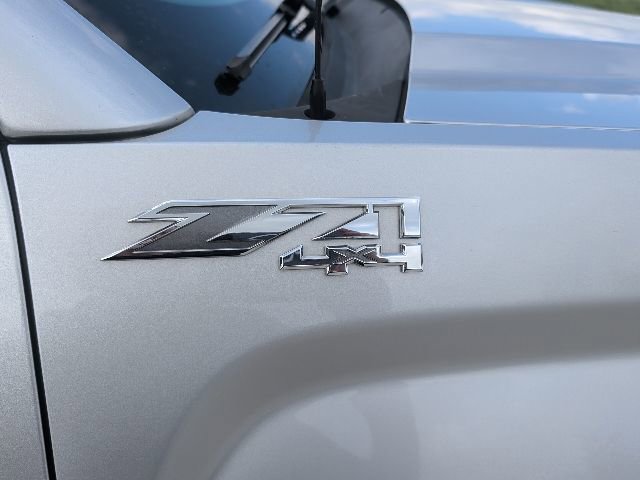 Used 2018 GMC Sierra 1500 SLT w/ SLT Premium Package image 9