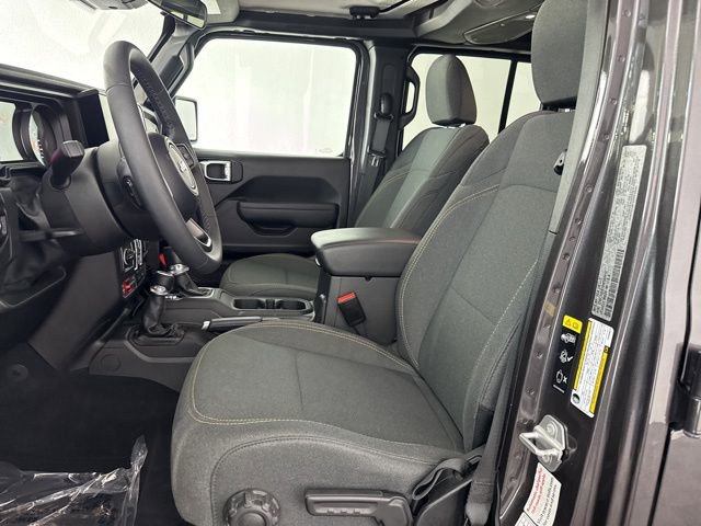 Used 2025 Jeep Wrangler Willys image 23