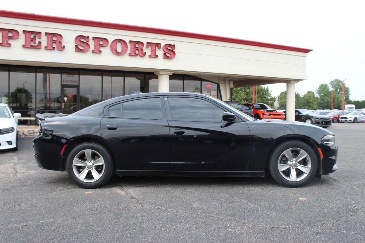 Used 2018 Dodge Charger SXT Plus image 3