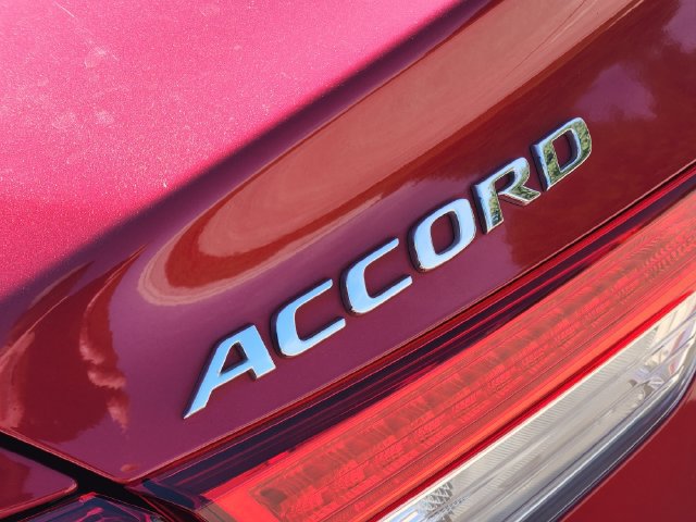 Used 2018 Honda Accord EX-L image 10