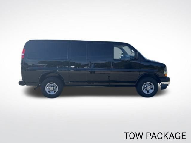 New 2025 Chevrolet Express 2500 Work Van w/ Driver Convenience Package image 10