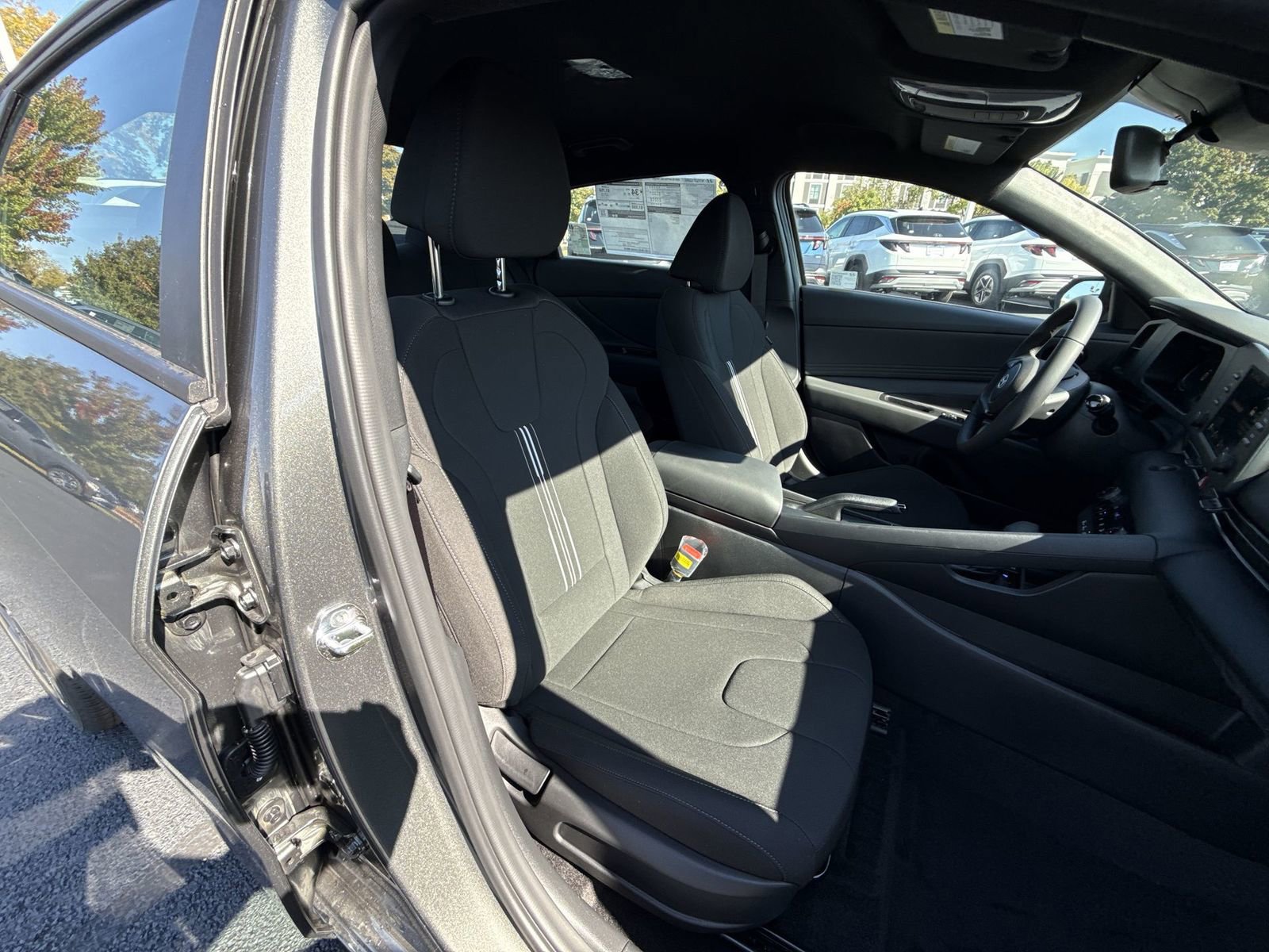 New 2025 Hyundai Elantra Sport w/ Cargo Package image 25