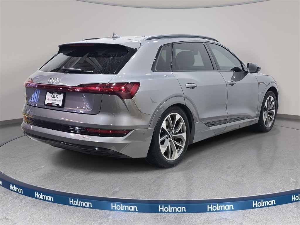 Used 2021 Audi e-tron Premium Plus w/ Premium Plus Package image 6