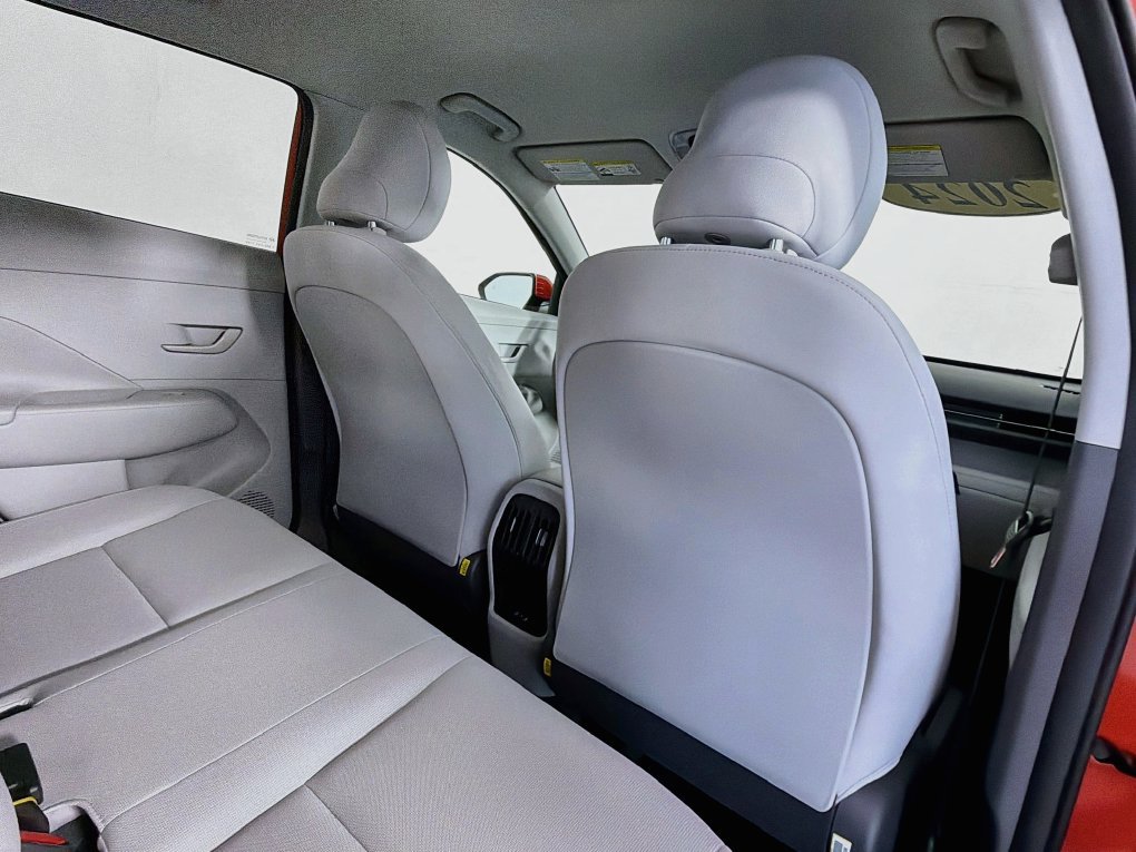 Used 2024 Hyundai Kona SEL FWD image 27