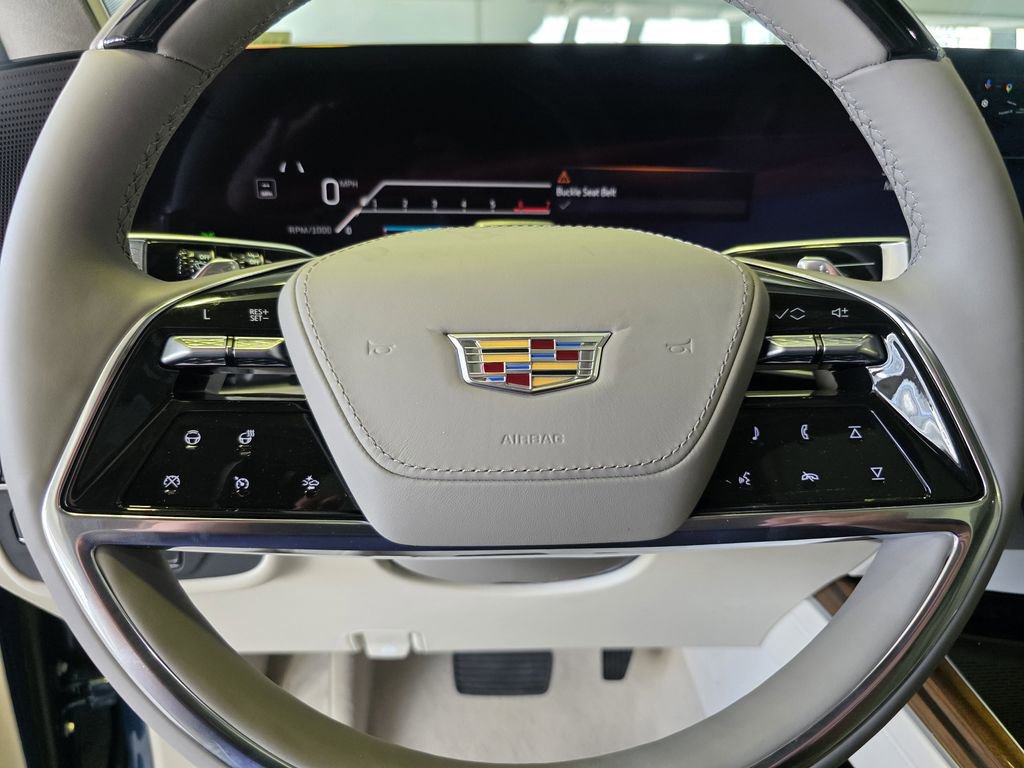 New 2026 Cadillac Escalade ESV Platinum Sport w/ LPO, ONYX Package AWD/4WD image 23