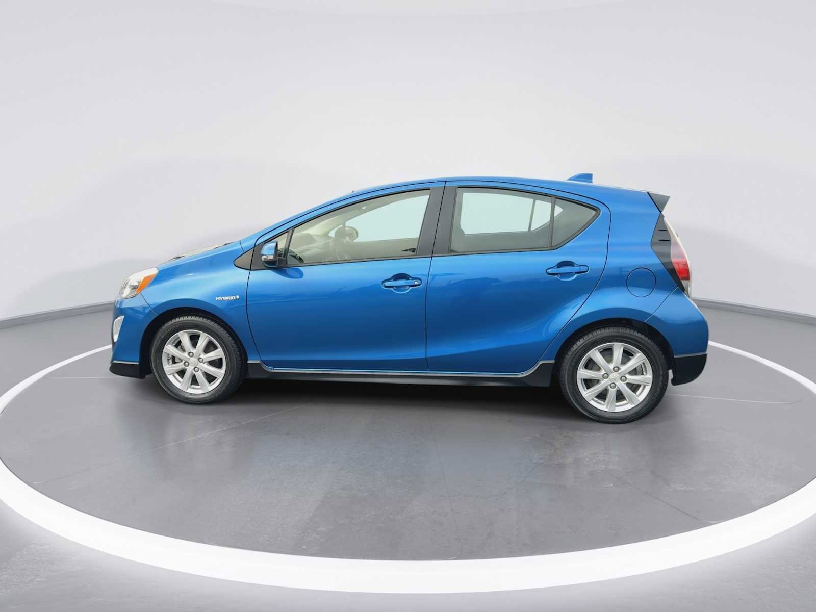 Certified 2017 Toyota Prius C Two image 5