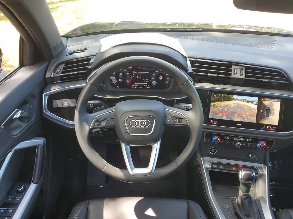 Certified 2025 Audi Q3 2.0T Premium Plus w/ Premium Plus Package AWD/4WD image 20