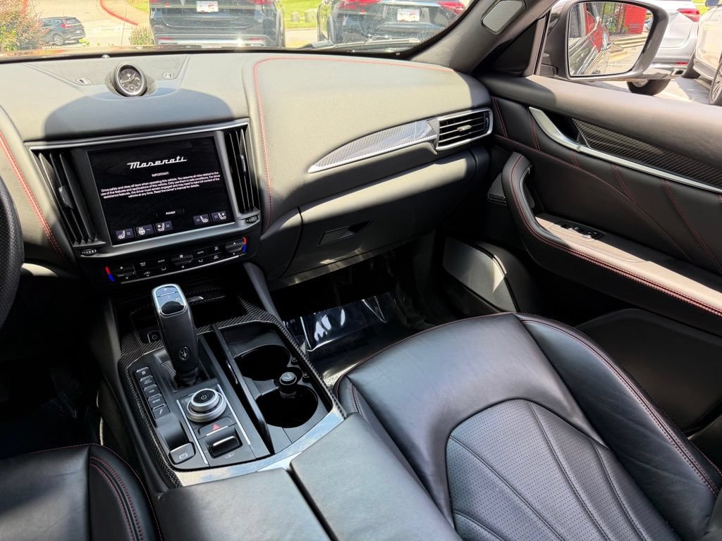 Used 2022 Maserati Levante Modena AWD/4WD image 43