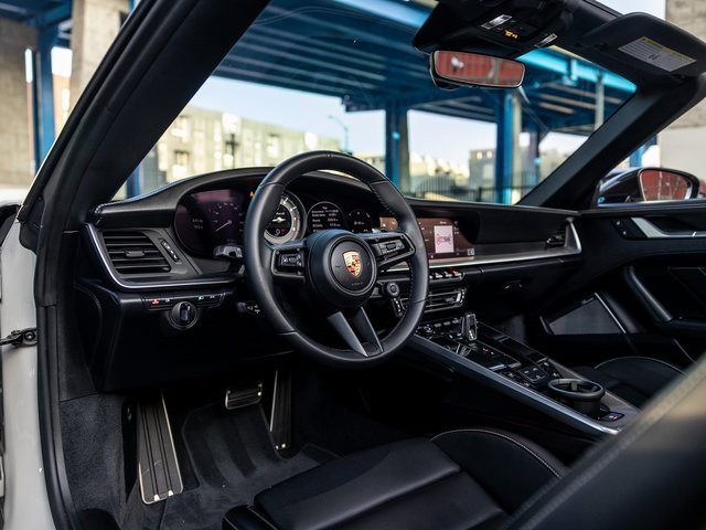 Used 2022 Porsche 911 Turbo S image 4
