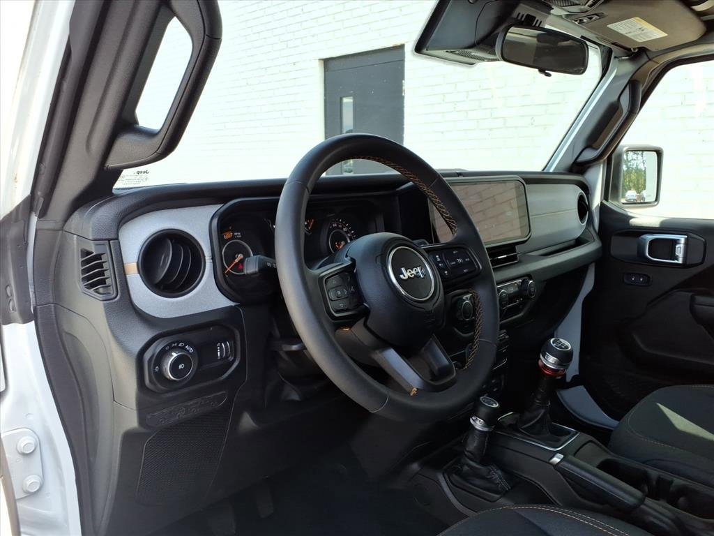 Used 2024 Jeep Wrangler Sport image 5
