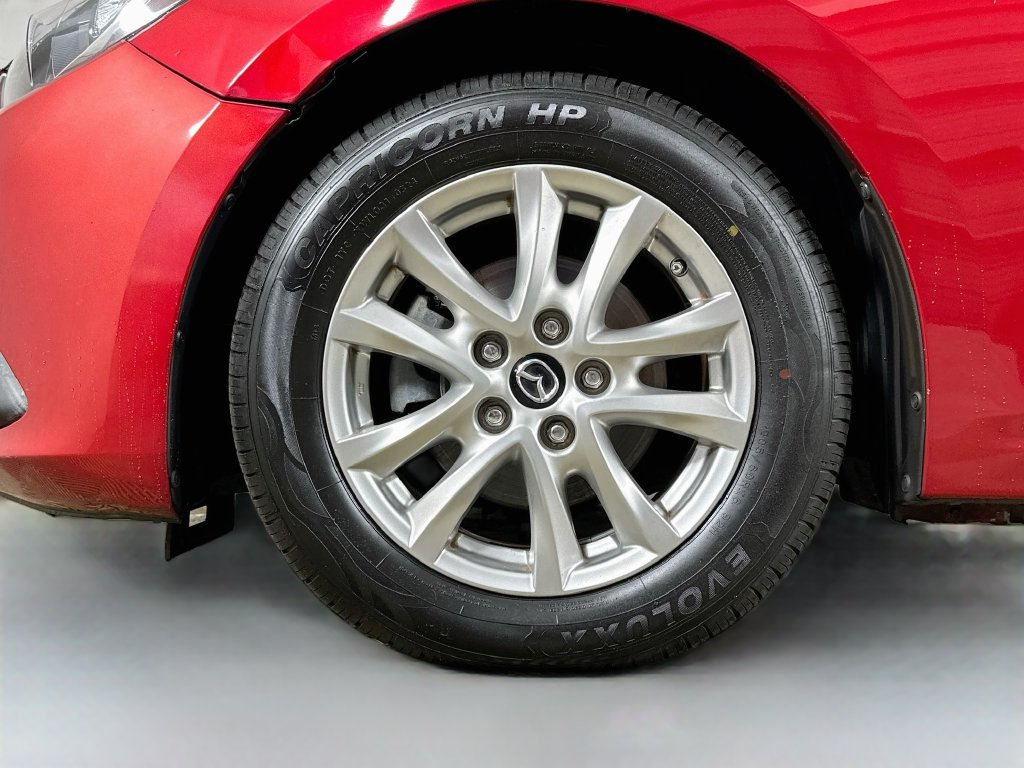 Used 2016 MAZDA MAZDA3 i Grand Touring FWD image 35