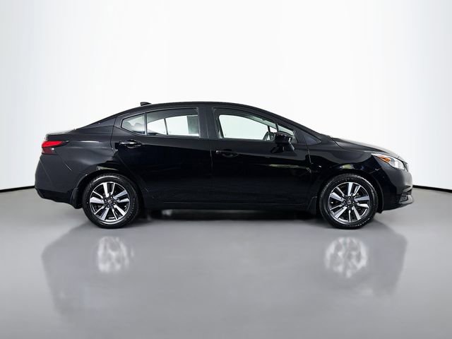 Used 2022 Nissan Versa SV FWD image 8