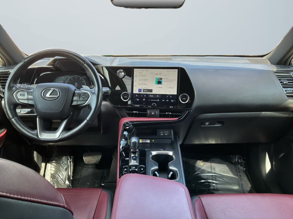 Used 2023 Lexus NX 250 FWD image 10