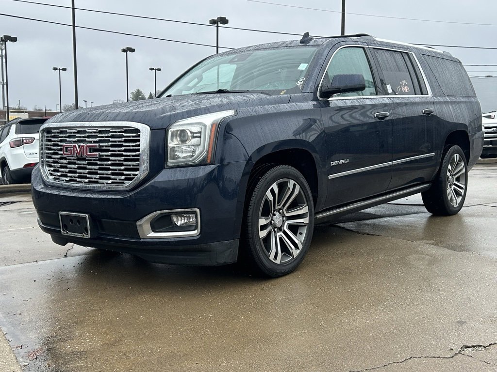 Used 2020 GMC Yukon XL Denali w/ Denali Ultimate Package image 2
