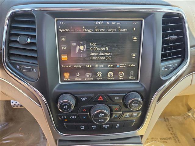 Used 2016 Jeep Grand Cherokee Overland w/ Advanced Technology Group AWD/4WD image 15