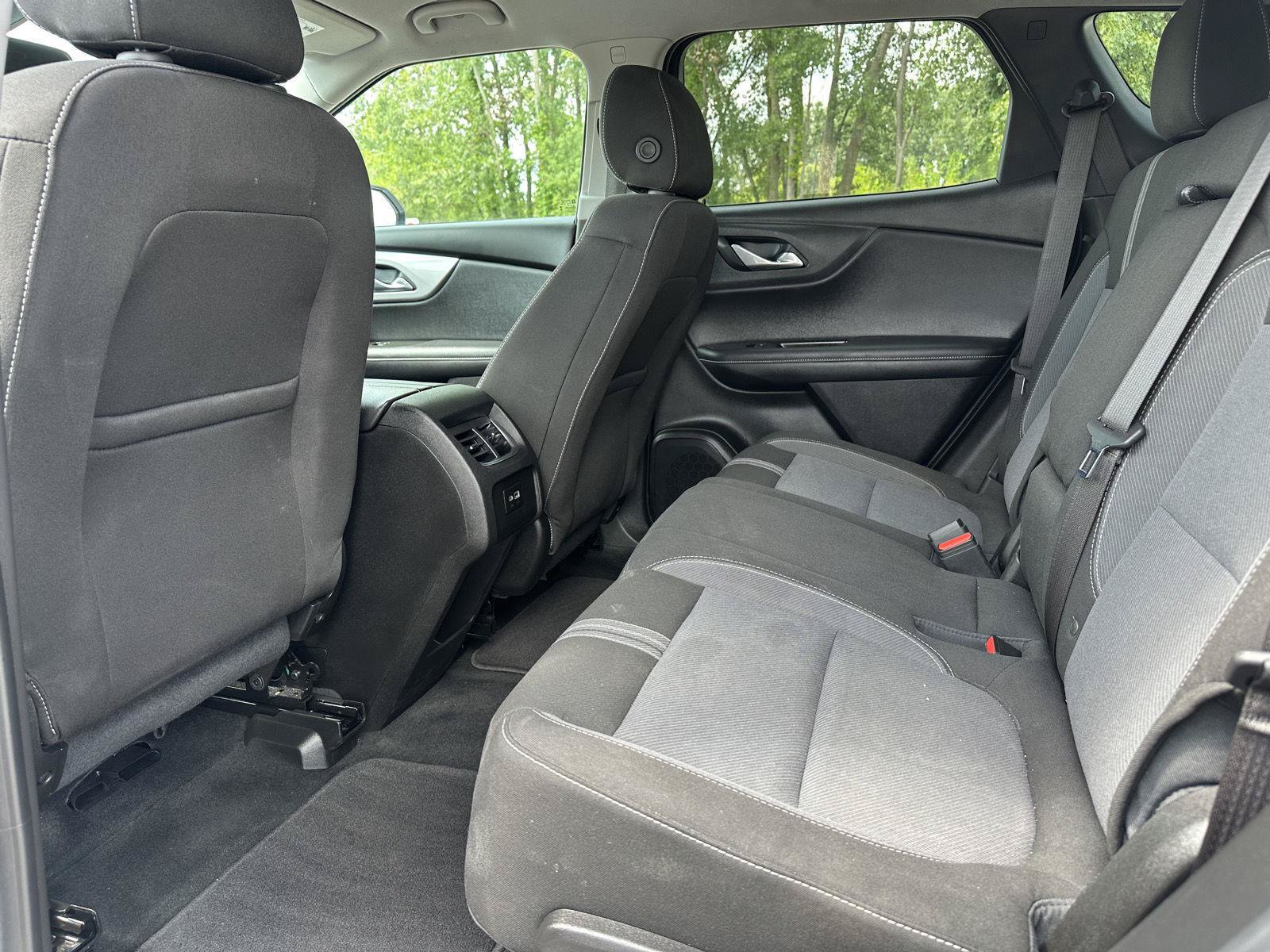 Used 2023 Chevrolet Blazer LT FWD image 19