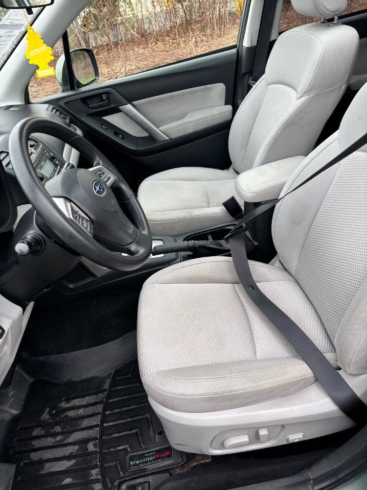 Used 2014 Subaru Forester 2.5i Premium w/ All-Weather Package image 20
