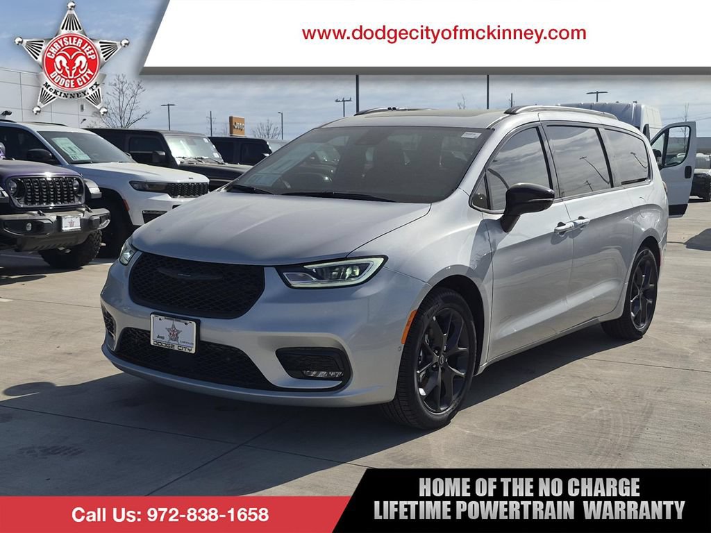 New 2026 Chrysler Pacifica Limited w/ S Appearance Package FWD image 1