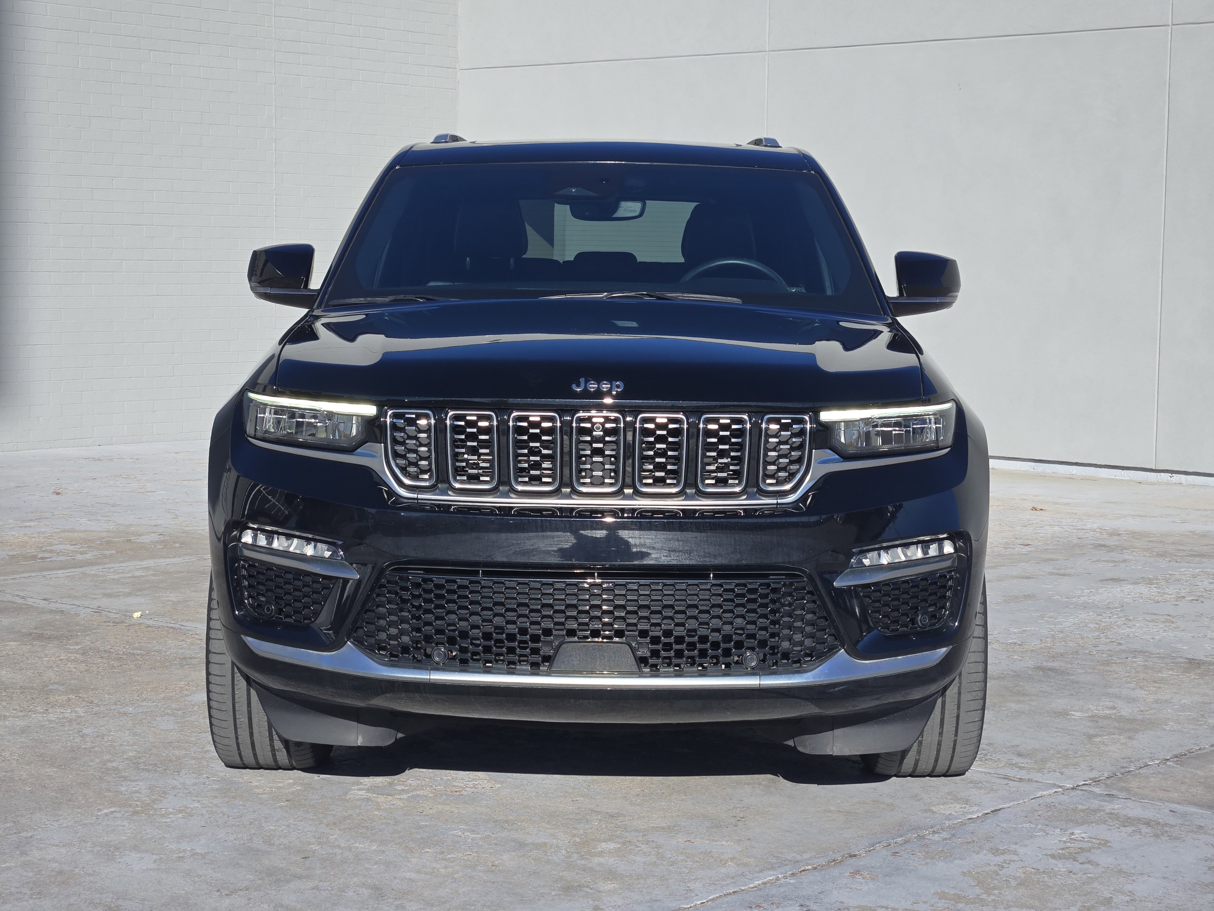 Used 2022 Jeep Grand Cherokee Summit image 3