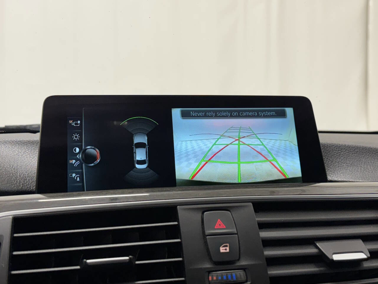 Used 2017 BMW 330i Sedan image 23