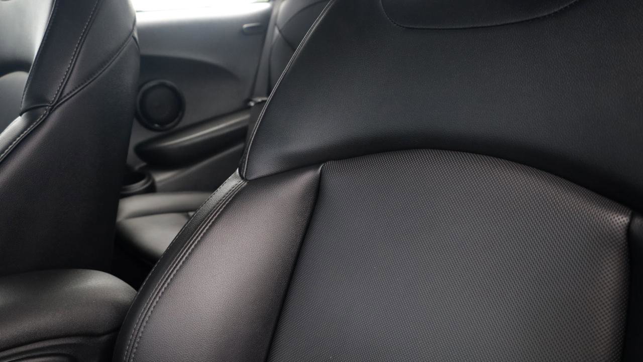Used 2022 MINI Cooper S w/ Premium Package FWD image 24