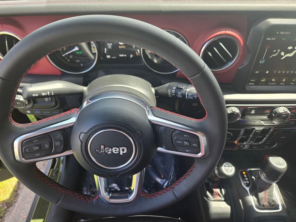 Used 2023 Jeep Wrangler Unlimited Rubicon 4xe AWD/4WD image 25